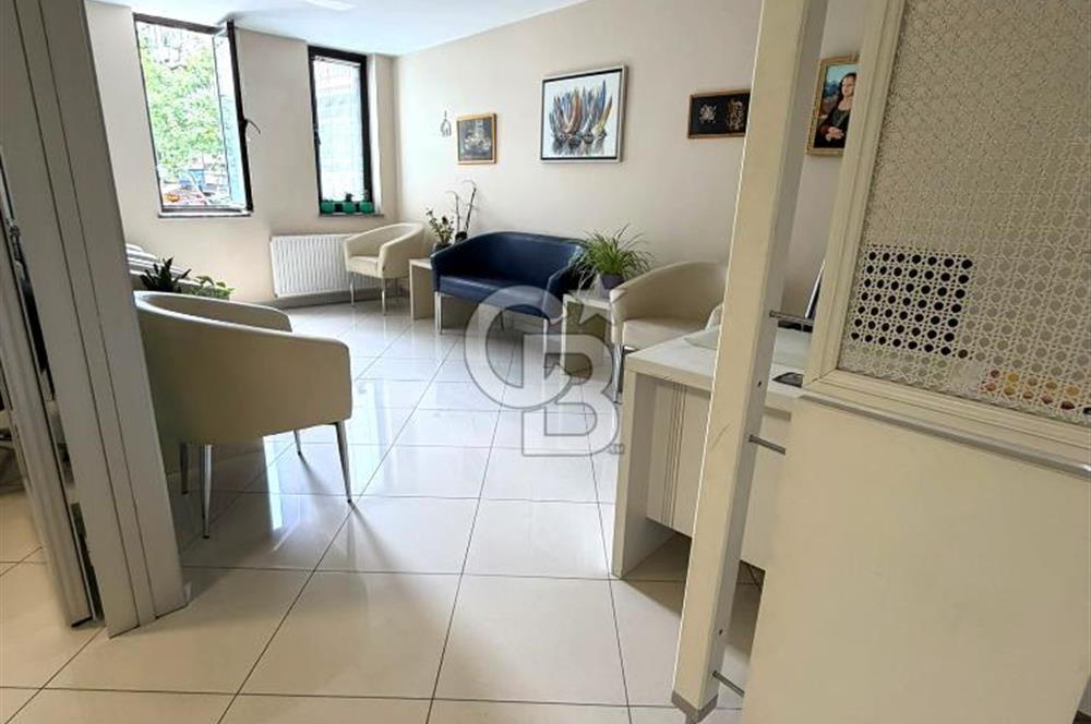 KIZILAY IHLAMUR SOK. HAN İÇERİSİNDE İÇİ YAPILI 1+1 SATILIK OFİS