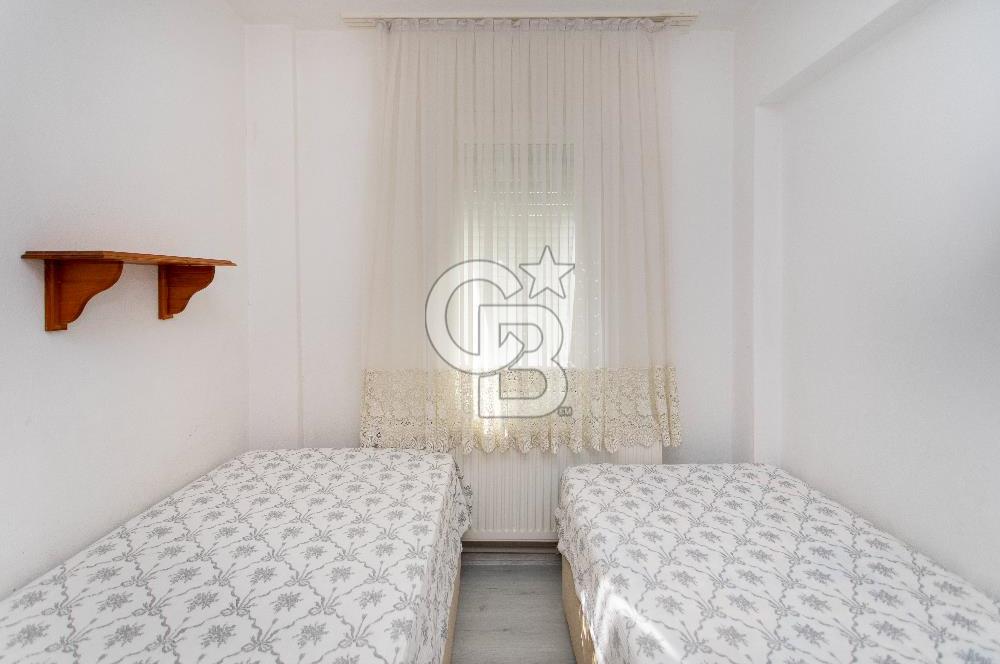 Yenifoça Donatkent'te Satılık 3+1 Deniz Manzaralı Müstakil Villa