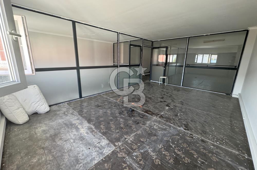 BORNOVA 4. SANAYİ SİTESİ’NDE 200 METREKARE KİRALIK İŞ YERİ
