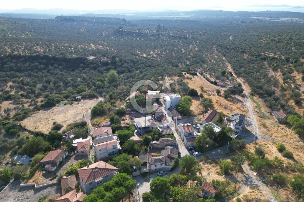 Ayvalık Murateli'inde Satılık Bahçeli Müstakil Ev 