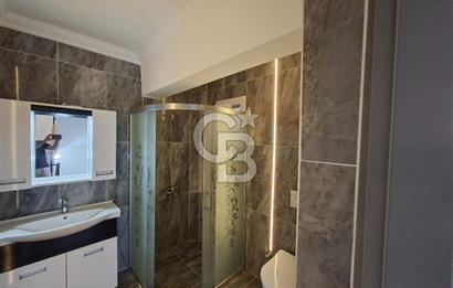 AKBÜK MERKEZDE HAVUZLU SİTEDE BAKIMLI 3+1 TERASLI VİLLA