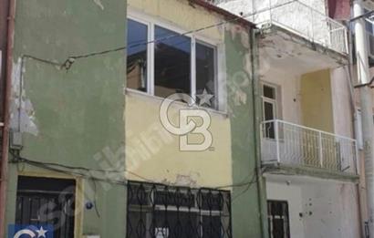 Bornova Rafet Paşa Mahallesinde Satılık Komple Bina
