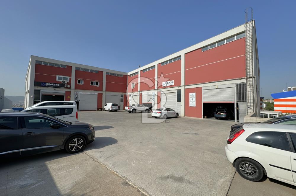 BORNOVA 4. SANAYİ SİTESİ’NDE 200 METREKARE KİRALIK İŞ YERİ