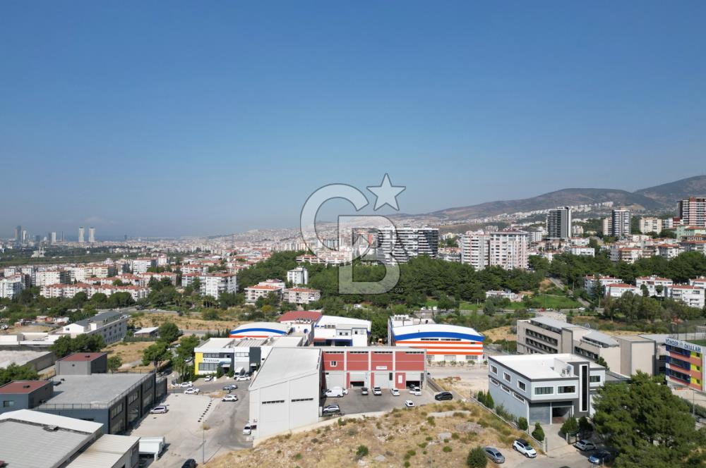 BORNOVA 4. SANAYİ SİTESİ’NDE 200 METREKARE KİRALIK İŞ YERİ