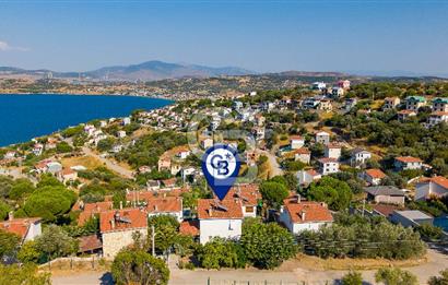 Yenifoça Donatkent'te Satılık 3+1 Deniz Manzaralı Müstakil Villa