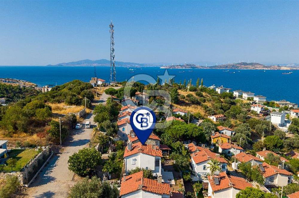 Yenifoça Donatkent'te Satılık 3+1 Deniz Manzaralı Müstakil Villa