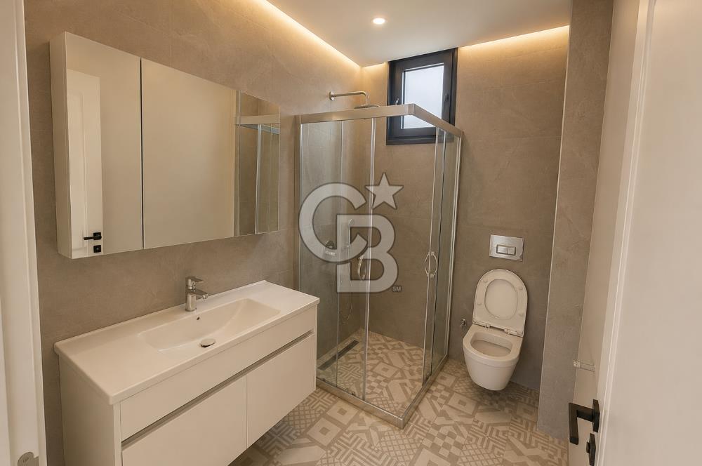 URLA ZEYTİNLER’DE DOĞA İÇİNDE 750 M² BAHÇELİ TAŞ VİLLA
