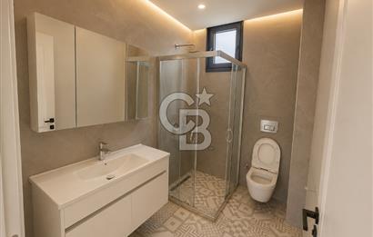 URLA ZEYTİNLER’DE DOĞA İÇİNDE 750 M² BAHÇELİ TAŞ VİLLA