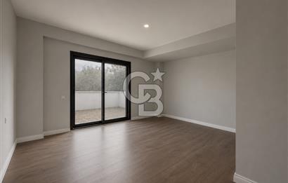 URLA ZEYTİNLER’DE DOĞA İÇİNDE 750 M² BAHÇELİ TAŞ VİLLA