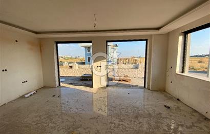 Ayvalık Küçükköy'de Havuzlu Butik Sitede Satılık 5+2 Taş Villa