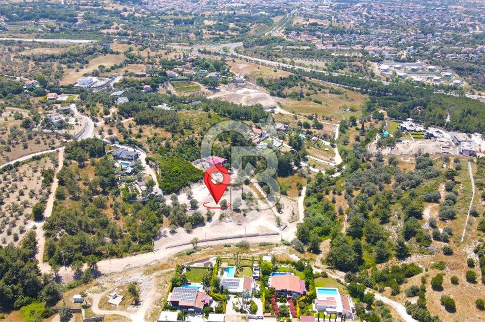 Urla Kekliktepe'de İmarlı Villa Arsası Sefaköy Caddesinde