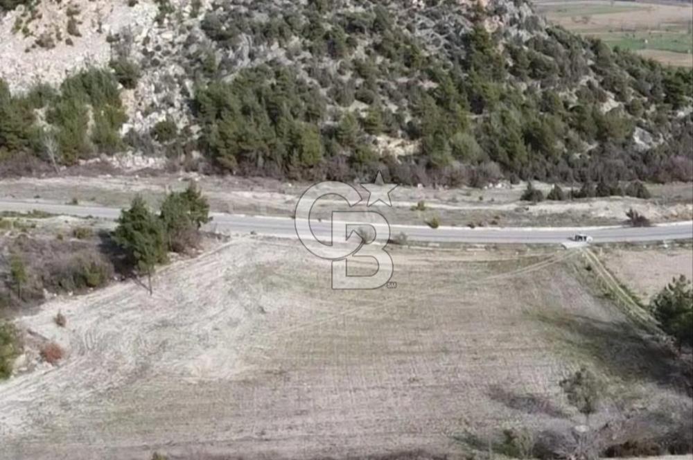 GÖLPAZARI YENİPAZAR ANAYOLUNA CEPHELİ KÖY MÜCAVİR ALANINA 9670 M2