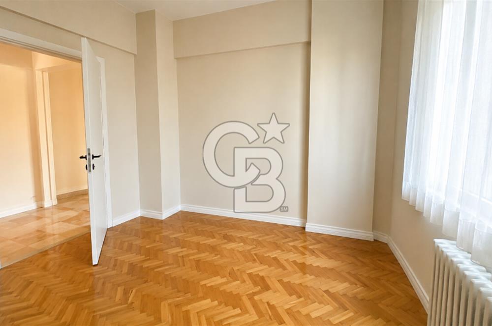 BEŞİKTAŞ,GAYRETTEPE, ŞENOL SOKAK'TA 3+1 120 M2 BALKONLU DAİRE