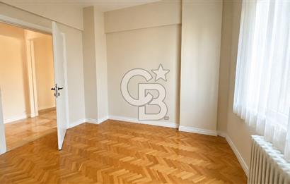 BEŞİKTAŞ,GAYRETTEPE, ŞENOL SOKAK'TA 3+1 120 M2 BALKONLU DAİRE