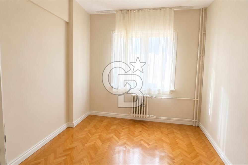 BEŞİKTAŞ,GAYRETTEPE, ŞENOL SOKAK'TA 3+1 120 M2 BALKONLU DAİRE