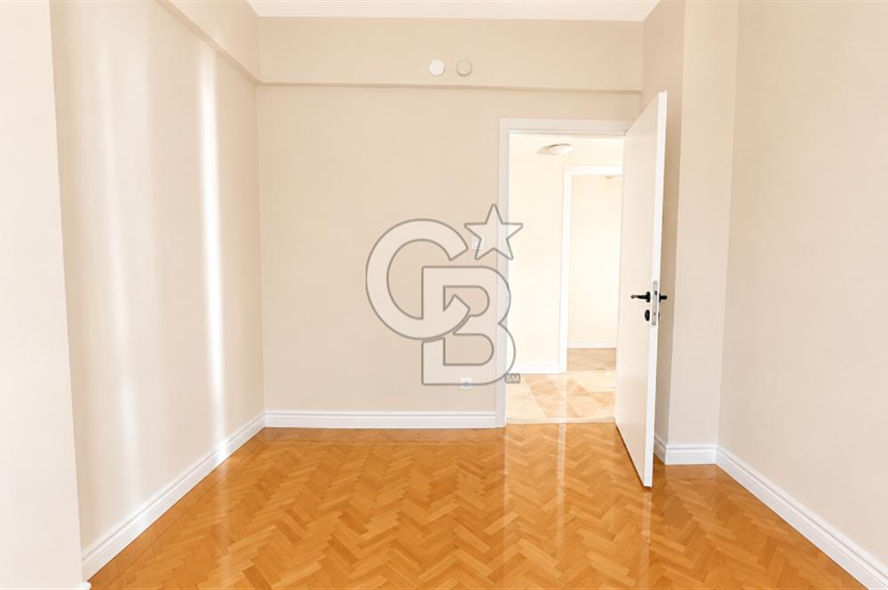 BEŞİKTAŞ,GAYRETTEPE, ŞENOL SOKAK'TA 3+1 120 M2 BALKONLU DAİRE