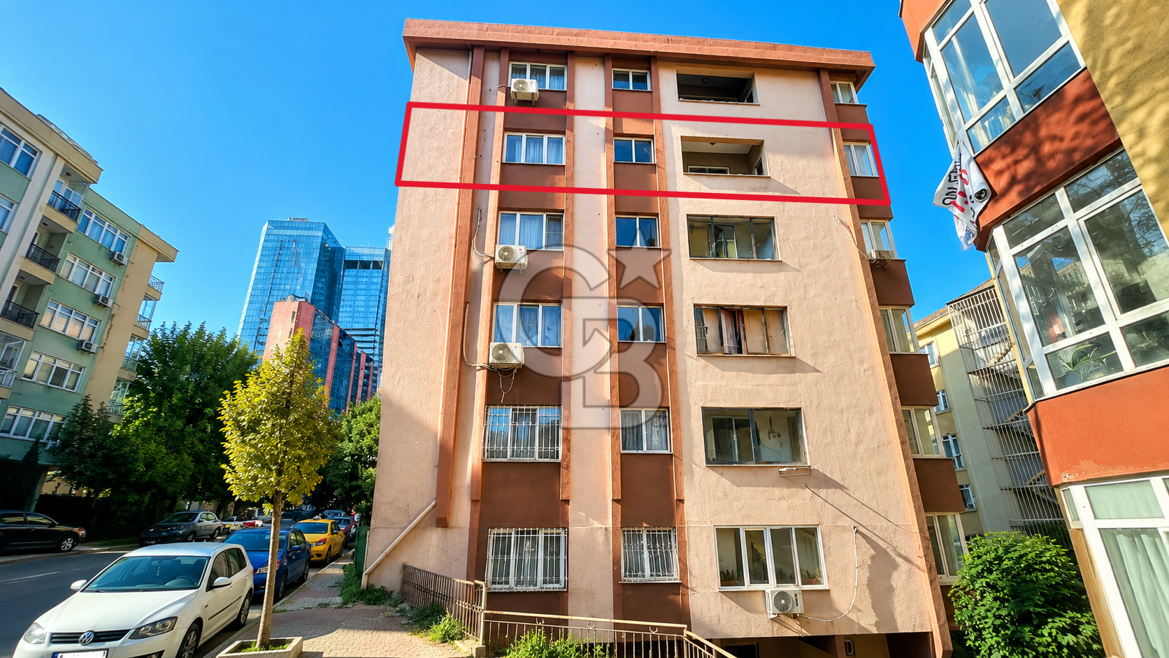 BEŞİKTAŞ,GAYRETTEPE, ŞENOL SOKAK'TA 3+1 120 M2 BALKONLU DAİRE