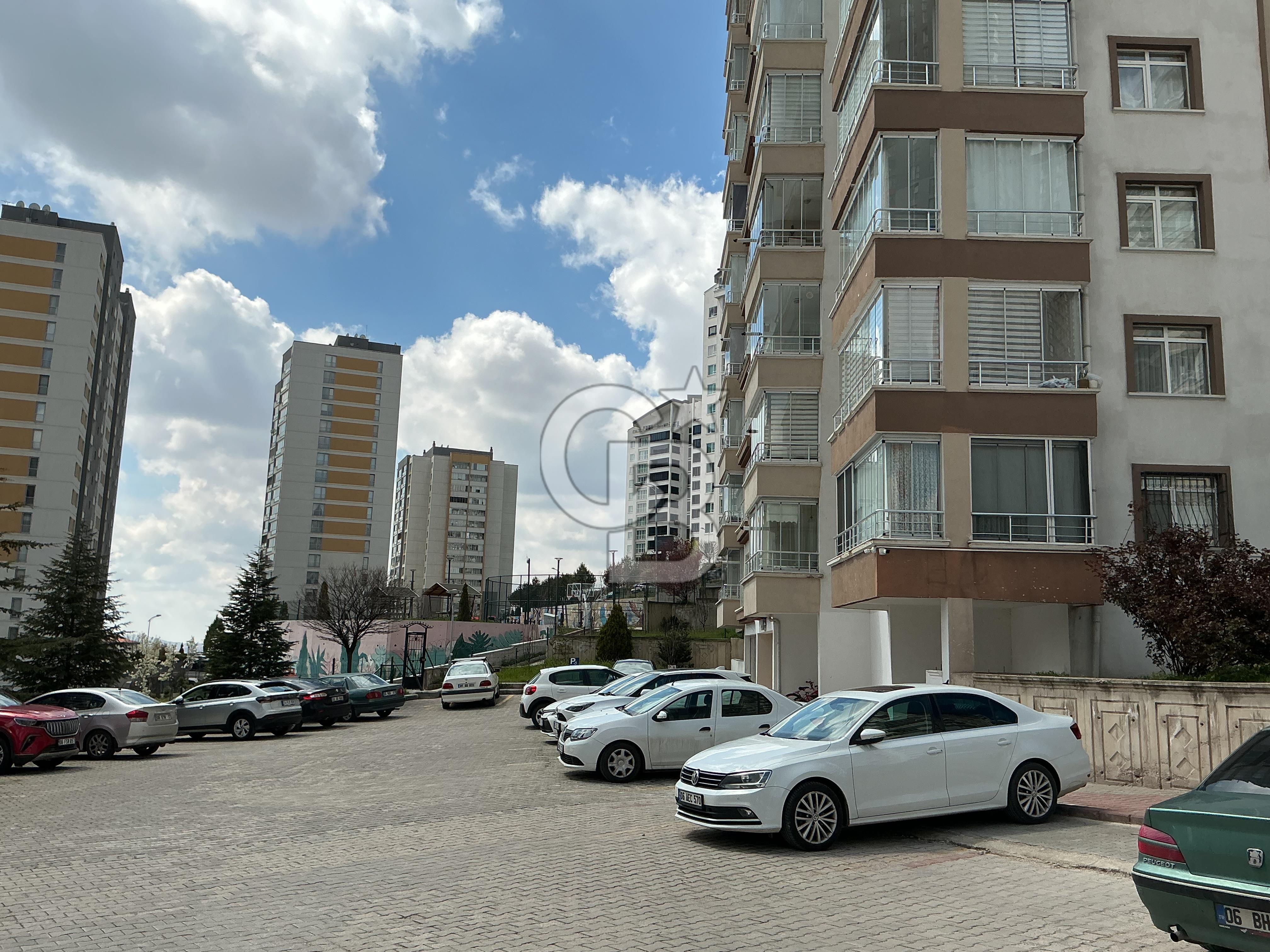 Ankara Yenimahalle Ata Mahallesinde Satılık Merkezi Daire