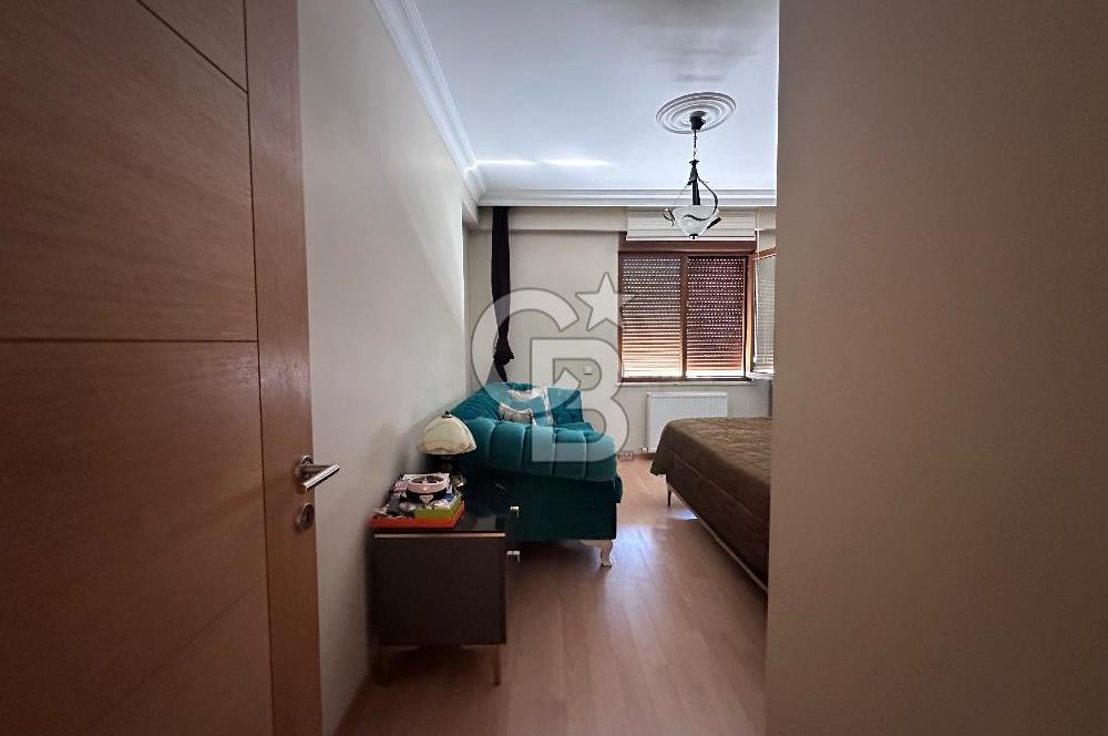 Merdivenköy E-5 Metro Yakını Yeni Bina Kapalı Mutfak 105m2 2+1