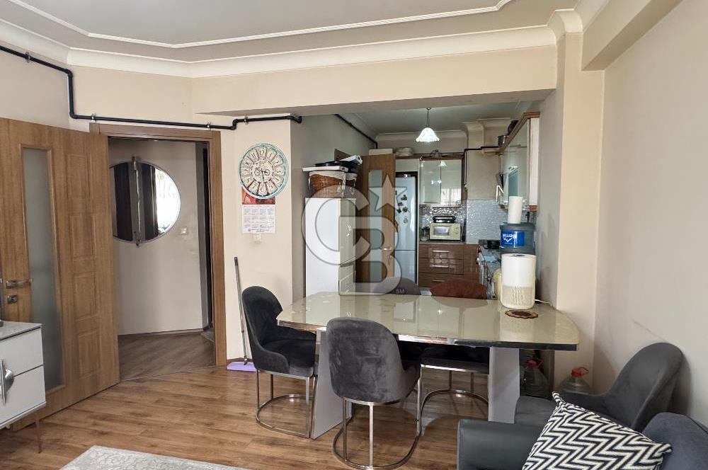 Karşıyaka Dedebaşı'nda Satılık 2+1 Doğal Gazlı Daire