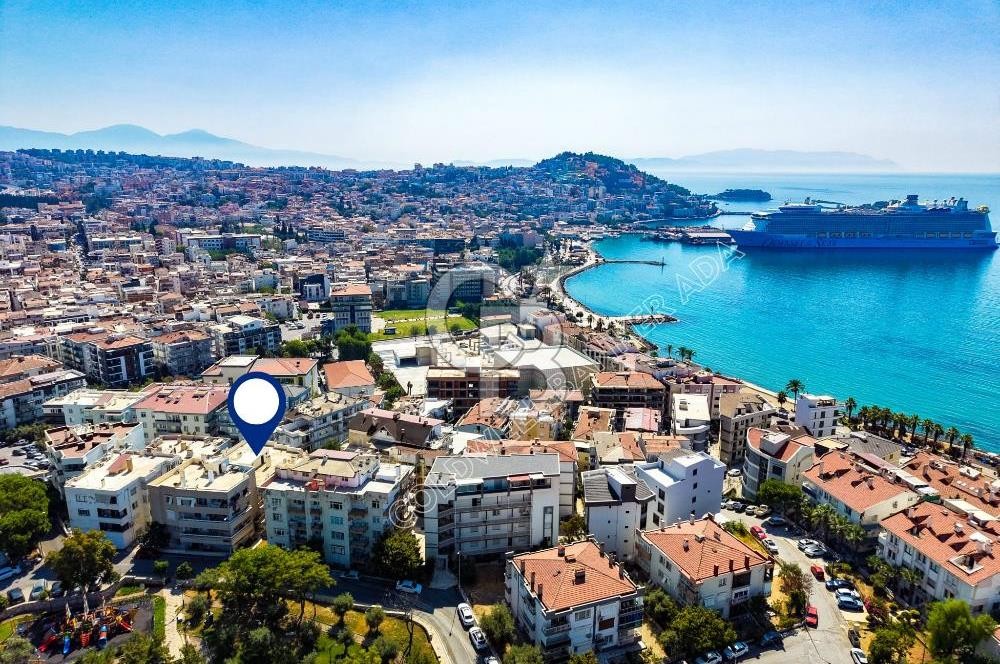 Kuşadası Merkezde | Denize, Çarşıya ve Marinaya Yürüme Mesafesinde 3+1