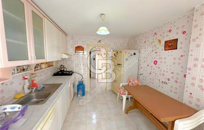 Kuşadası Merkezde | Denize, Çarşıya ve Marinaya Yürüme Mesafesinde 3+1