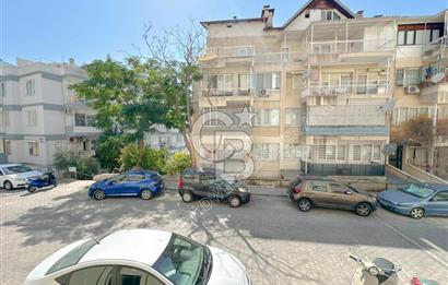 Kuşadası Merkezde | Denize, Çarşıya ve Marinaya Yürüme Mesafesinde 3+1