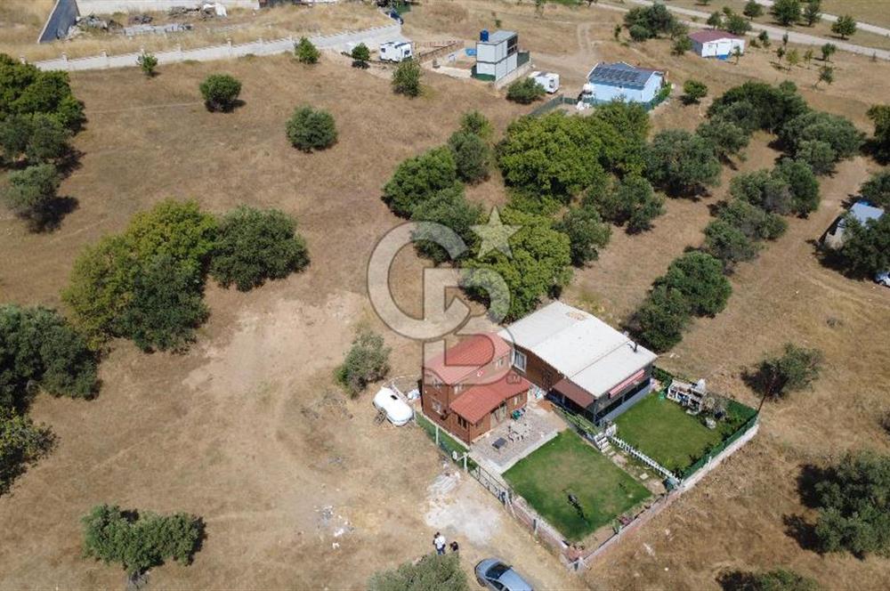 ALİAĞA ÇAKMAKLI KÖYÜ GİRİŞİNDE SATILIK ARSA