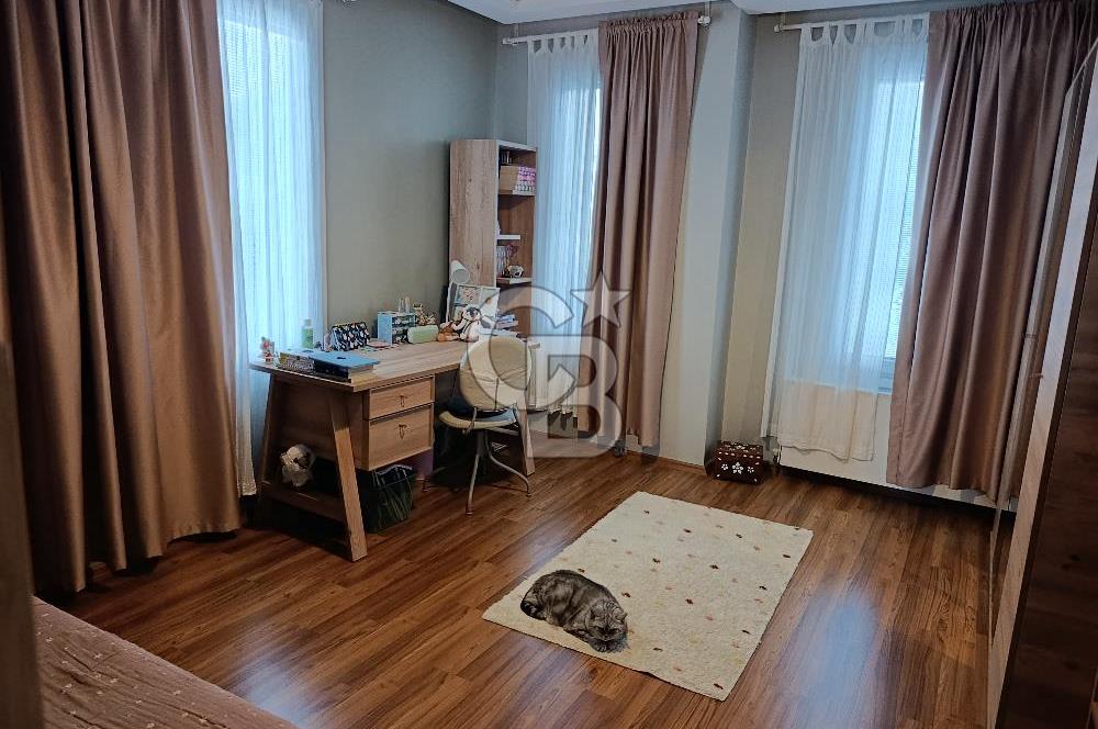 KANADA ÇAMINDAN İNŞA EDİLMİŞ EŞSİZ LÜKS VİLLA