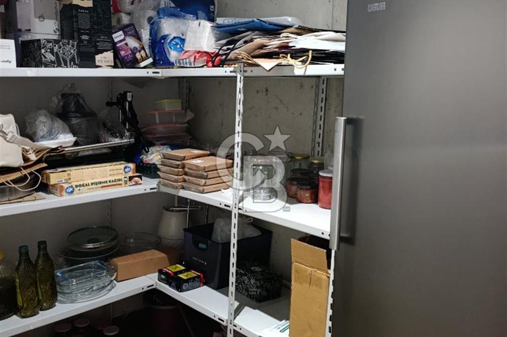 KANADA ÇAMINDAN İNŞA EDİLMİŞ EŞSİZ LÜKS VİLLA