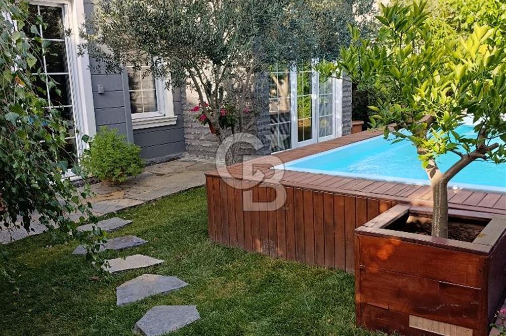 KANADA ÇAMINDAN İNŞA EDİLMİŞ EŞSİZ LÜKS VİLLA