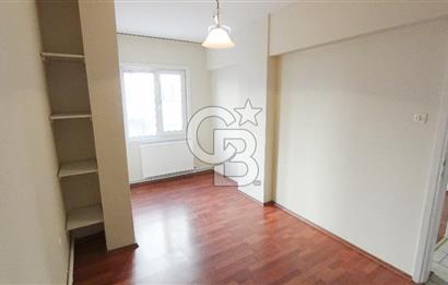 Bostanlı, Hüseyin Yurttaş Sokak'da Kiralık 3+1 daire,