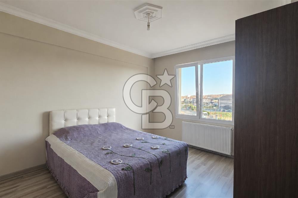 Ayvalık Ali Çetinkaya Ana Cadde Üzeri Ön Cephe Satılık 3+1 Daire