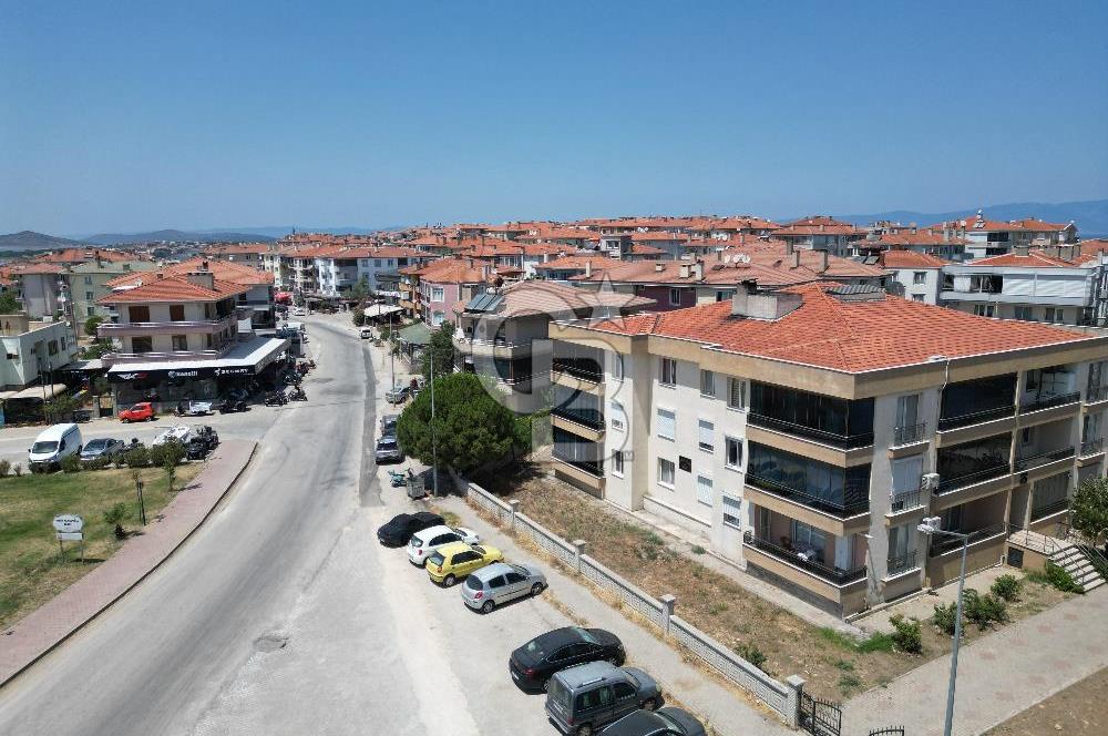 Ayvalık Ali Çetinkaya Ana Cadde Üzeri Ön Cephe Satılık 3+1 Daire