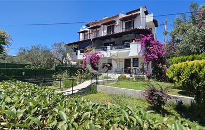 Cunda Merkez'e Yürüme Mesafesinde Deniz Manzaralı 3+2 Villa