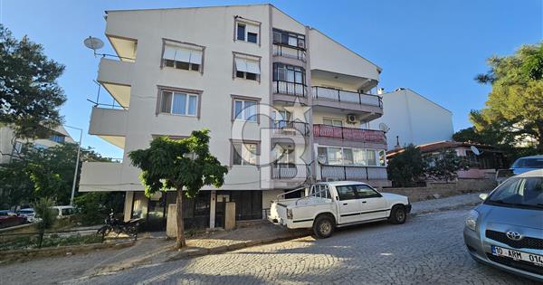 Ayvalık 150 Evler'de Yenilenmiş Doğalgazlı Satılık 2+1 Daire - 370295