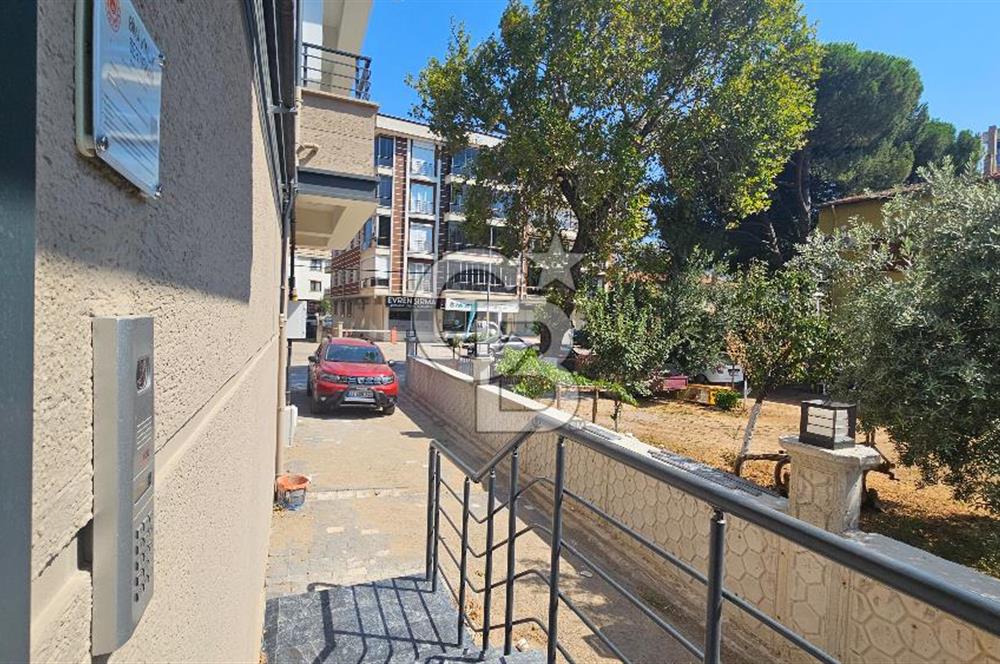 Gömeç Kemalpaşa Mahallesi'nde Cadde Üstü Kiralık Sıfır 2+1 Daire