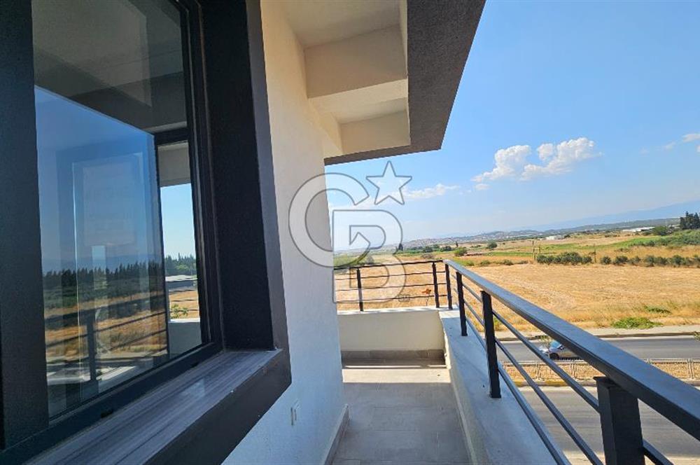 Gömeç Kemalpaşa Mahallesi'nde Cadde Üstü Kiralık Sıfır 2+1 Daire