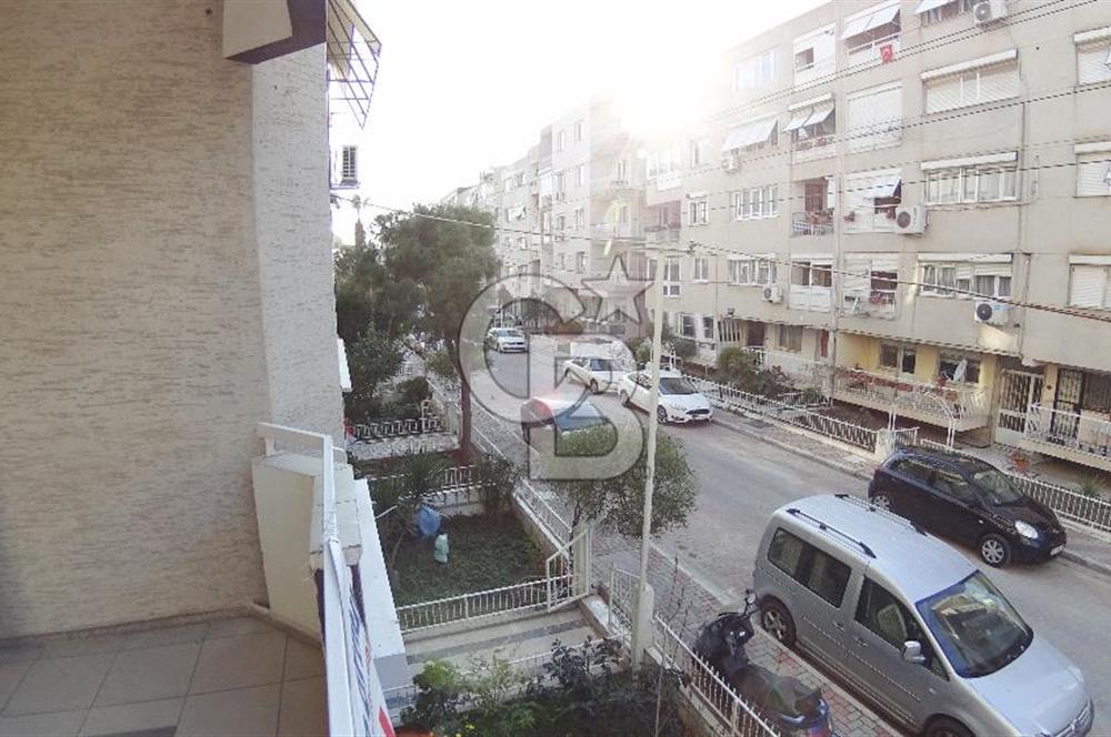Bostanlı, Hüseyin Yurttaş Sokak'da Kiralık 3+1 daire,