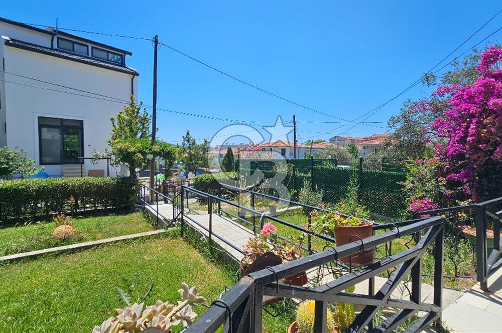 Cunda Merkez'e Yürüme Mesafesinde Deniz Manzaralı 3+2 Villa