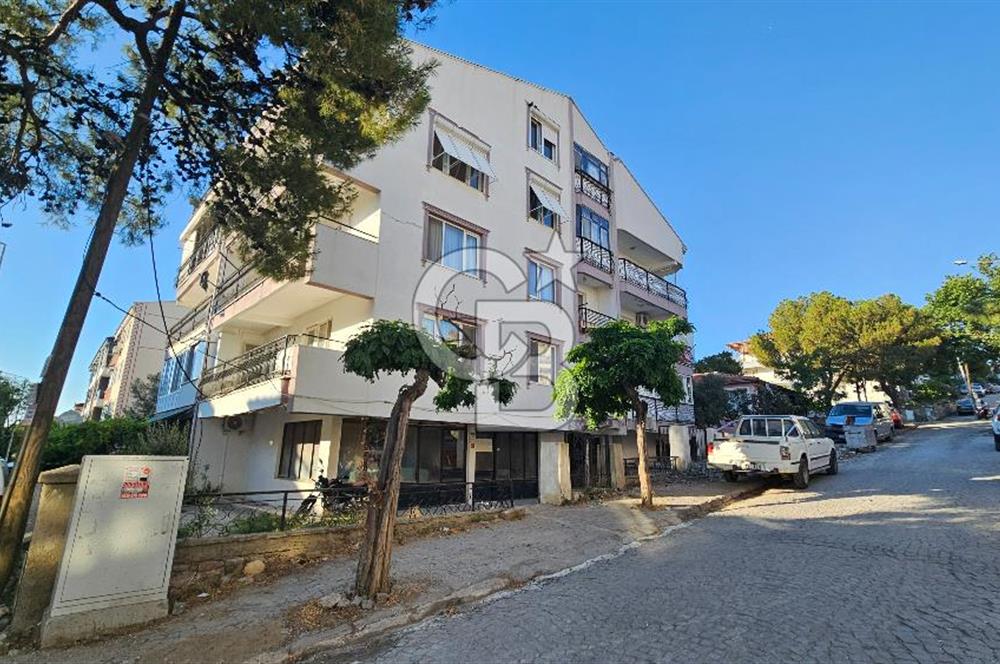 Ayvalık 150 Evler'de Yenilenmiş Doğalgazlı Satılık 2+1 Daire
