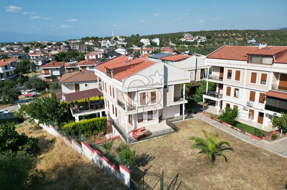 Ayvalık Sahil Kent Deniz Manzaralı Satılık 5+2 Tripleks Villa