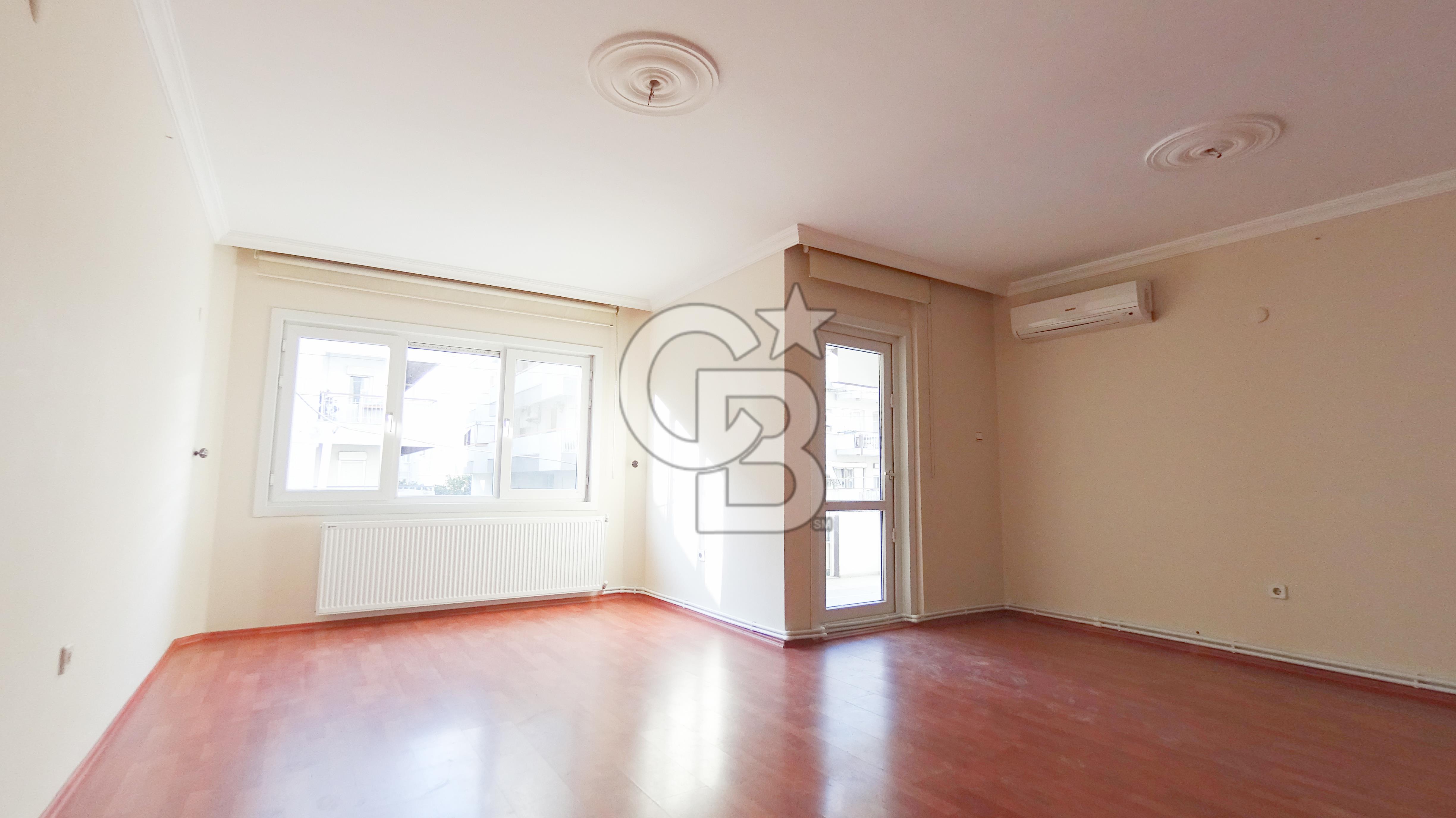 Bostanlı, Hüseyin Yurttaş Sokak'da Kiralık 3+1 daire,