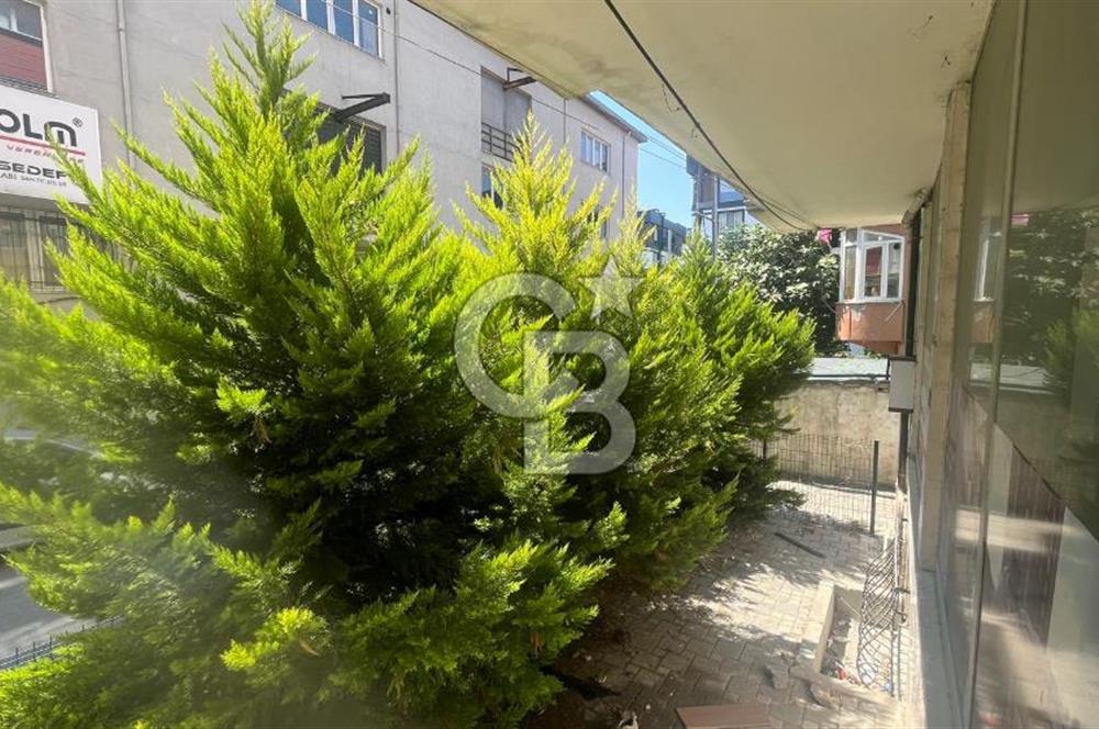 ARNAVUTKÖY KARLIBAYIRDA BELEDİYE VE TAPUNUN YAKININDA DÜKKAN