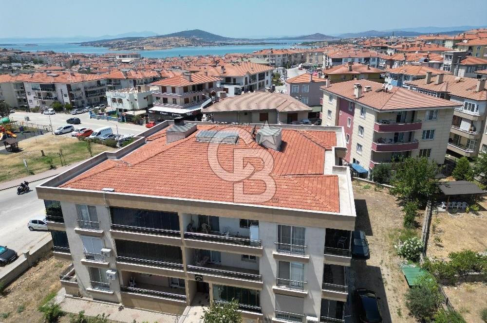 Ayvalık Ali Çetinkaya Ana Cadde Üzeri Ön Cephe Satılık 3+1 Daire