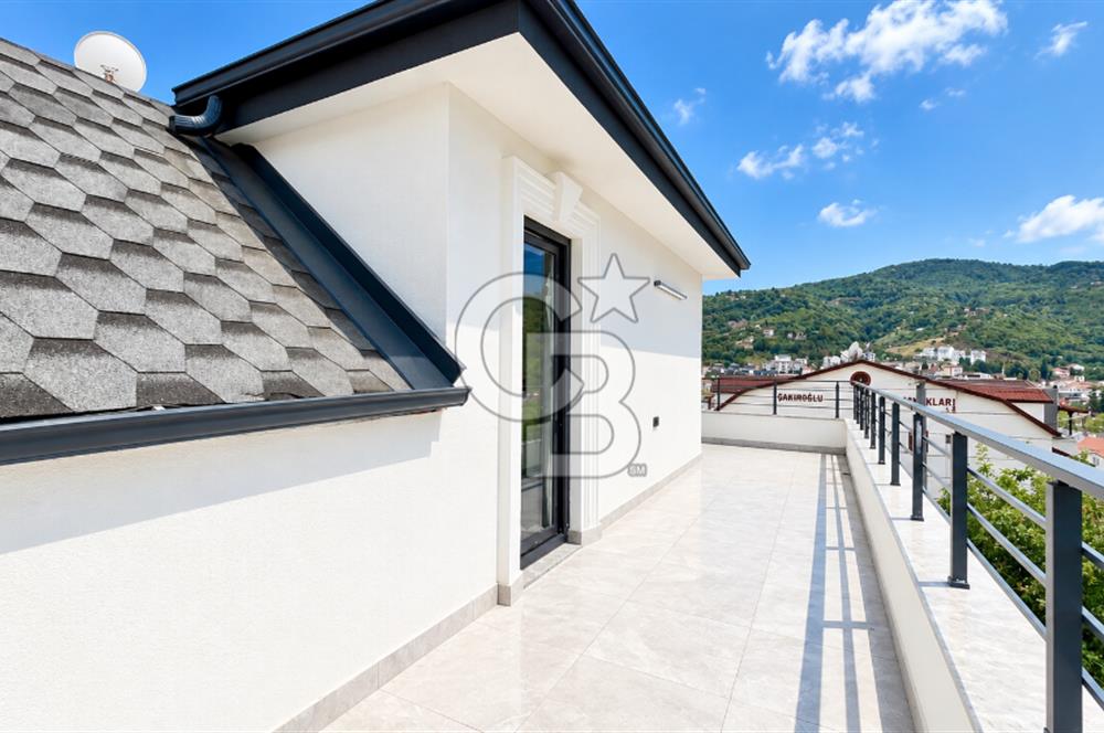 DEĞİRMENDERE TOPÇULAR'DA MANZARALI SATILIK 5+1 TRİPLEKS VİLLA