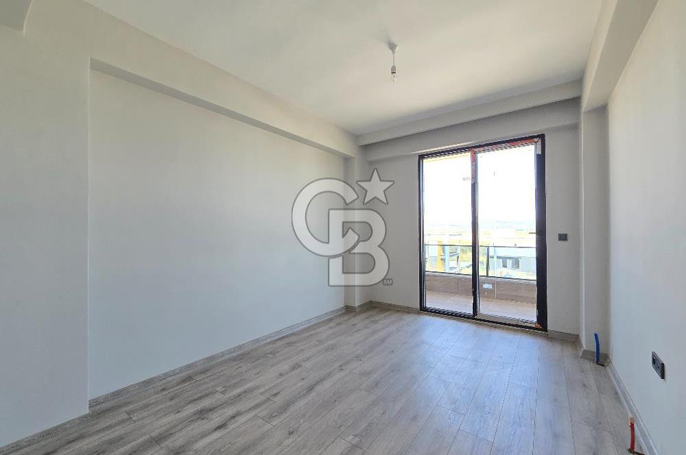Gömeç Sahilde Denize 300m Havuzlu Sitede Satılık 3+1 Lüks Villa