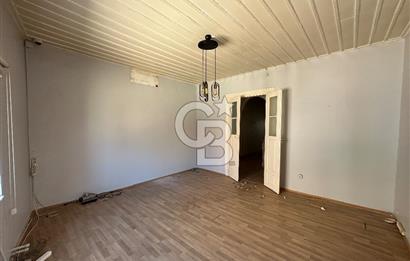 Ayvalık Talatpaşa Cd. At Arabacılar Meydanı Yakını 2+1