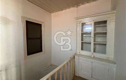 Ayvalık Talatpaşa Cd. At Arabacılar Meydanı Yakını 2+1