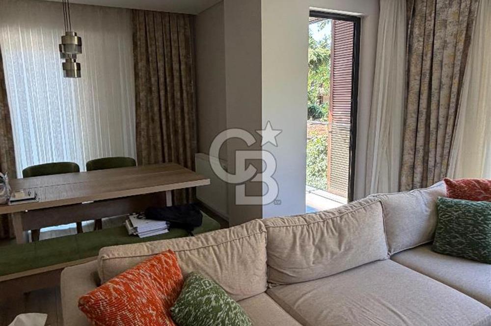 ÇENGELKÖY'DE CADDE ÜZERİNDE HARİKA KONUMDA 2+1  90 M2 EBEVEYNLİ , BALKONLU